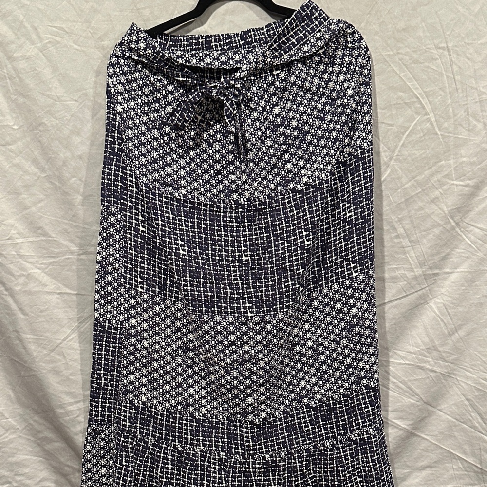 Tavik Navy and White Patterned Pencil Skirt